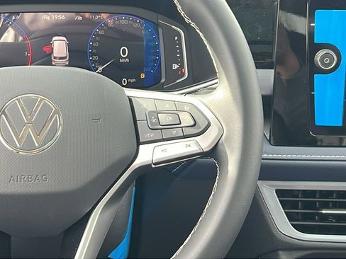 New 2026 Volkswagen Taos SEL AWD/4WD image 21