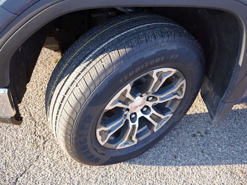 Certified 2024 GMC Sierra 1500 SLT image 13