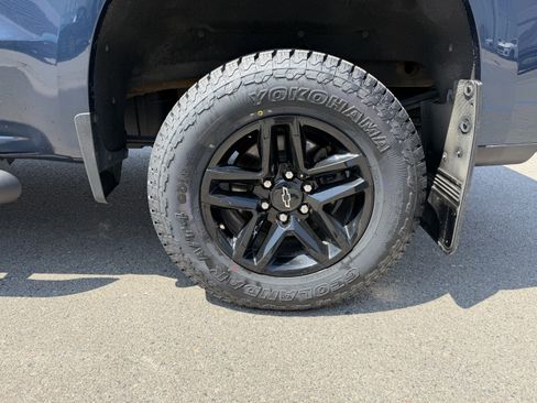 Used 2021 Chevrolet Silverado 1500 LT Trail Boss w/ Convenience Package II AWD/4WD image 20