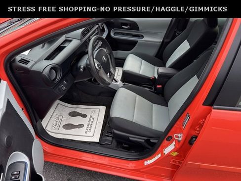 Used 2013 Toyota Prius C Two image 15