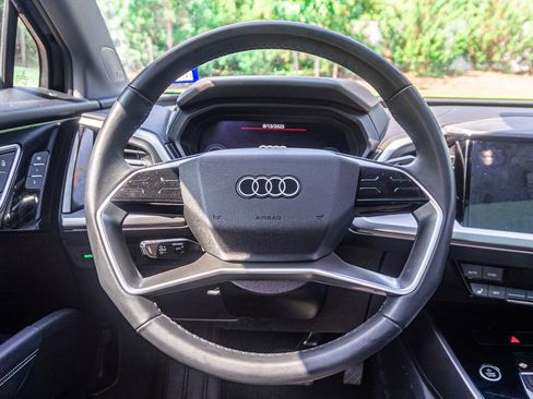 Used 2023 Audi Q4 e-tron Prestige image 18