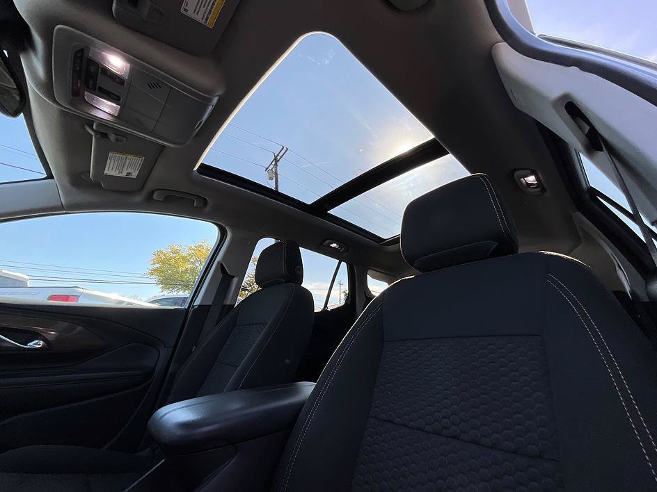 Used 2019 GMC Terrain SLE w/ Driver Convenience Package AWD/4WD image 28