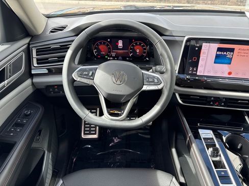 New 2026 Volkswagen Atlas Peak Edition image 13