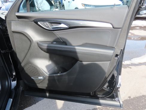 Used 2025 Buick Envision Preferred image 9