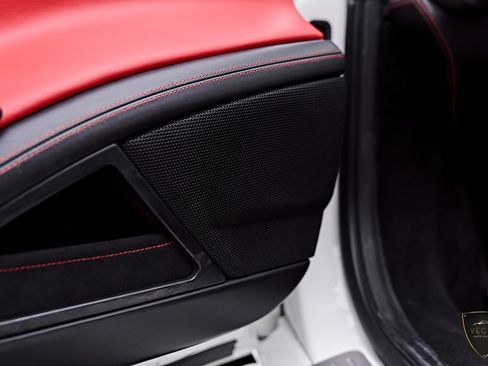 Used 2014 Ferrari 458 Spider RWD image 49