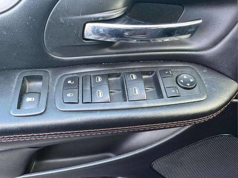 Used 2019 Dodge Grand Caravan GT image 24