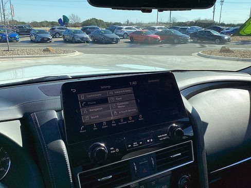 Used 2024 INFINITI QX80 Luxe image 12