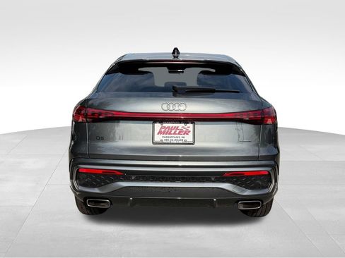 Used 2025 Audi Q5 Premium w/ Convenience Package AWD/4WD image 7
