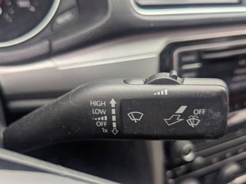 Used 2017 Volkswagen Passat 1.8T S image 26