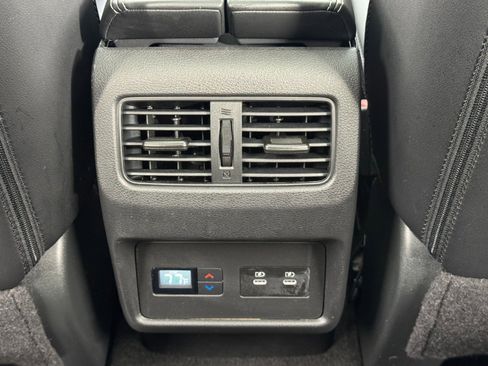 Used 2024 Nissan Rogue SL w/ SL Premium Package image 36