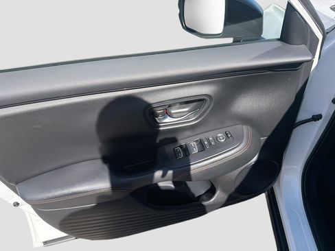 Certified 2024 Honda HR-V Sport image 16