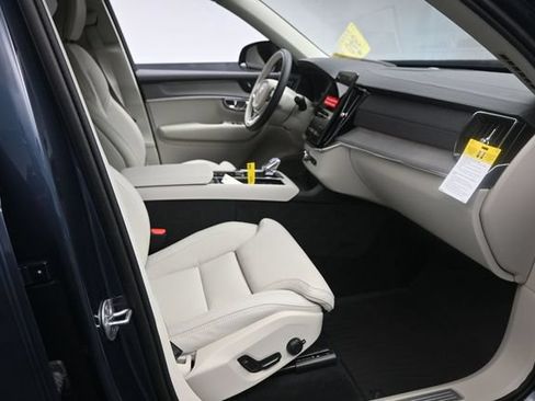 New 2026 Volvo XC90 T8 Ultra w/ Protection Package Premier AWD/4WD image 30