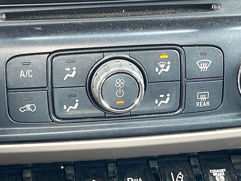 Used 2018 GMC Sierra 2500 Denali w/ Duramax Plus Package image 16