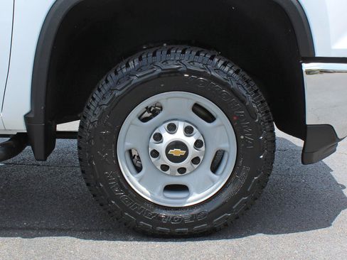 Used 2024 Chevrolet Silverado 2500 W/T w/ WT Convenience Package AWD/4WD image 41