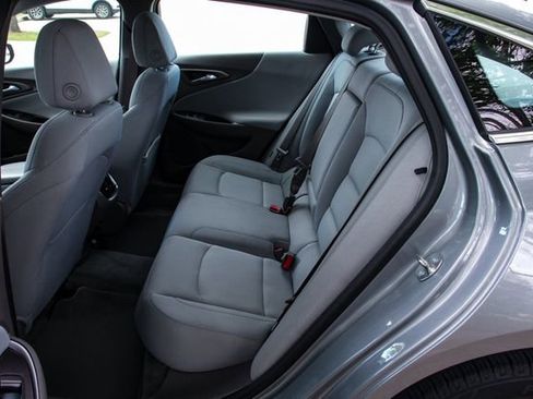 Used 2024 Chevrolet Malibu LT image 40