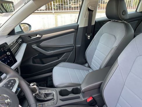 New 2026 Volkswagen Jetta SE image 10