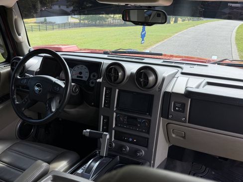 Used 2003 HUMMER H2 w/ Preferred Equipment Group AWD/4WD image 38