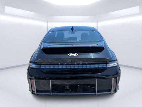 Used 2023 Hyundai Ioniq 6 SEL RWD image 4