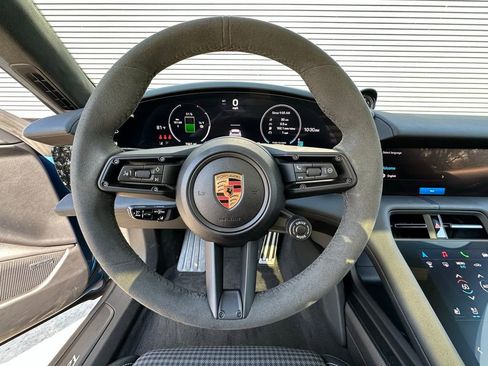 Used 2025 Porsche Taycan 4S image 15