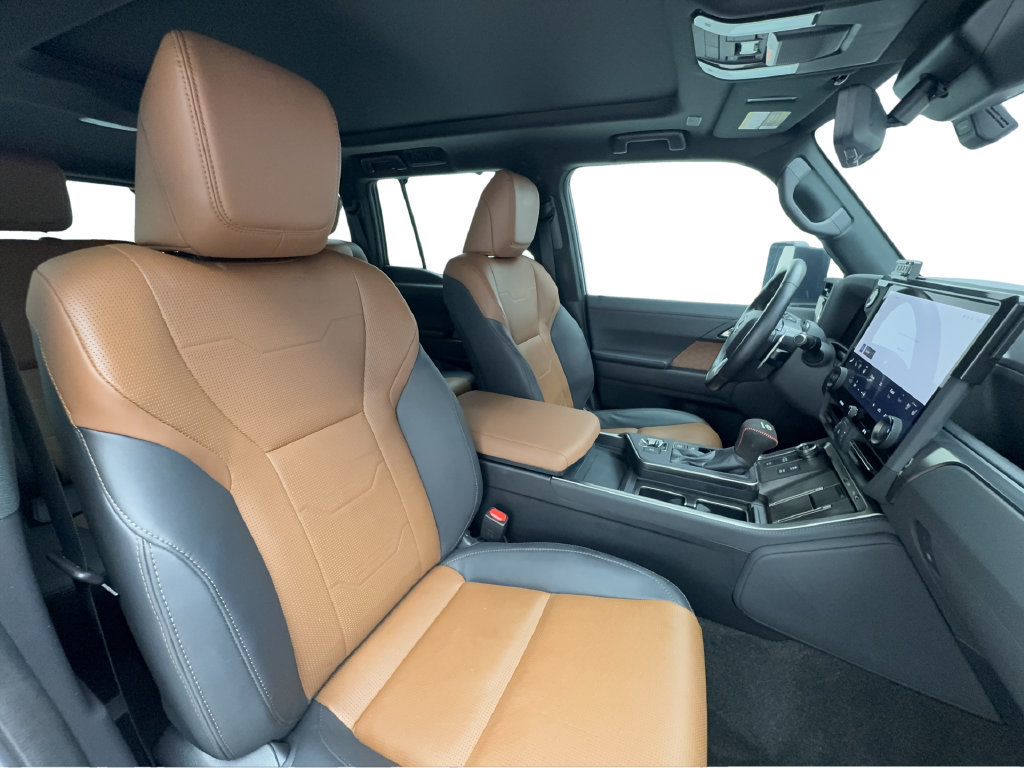 Used 2024 Lexus GX 550 AWD/4WD image 34