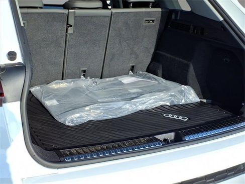 Used 2025 Audi Q5 Premium Plus w/ Premium Plus image 14