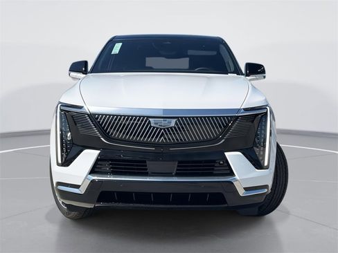 New 2025 Cadillac Escalade IQ Luxury 2 image 4