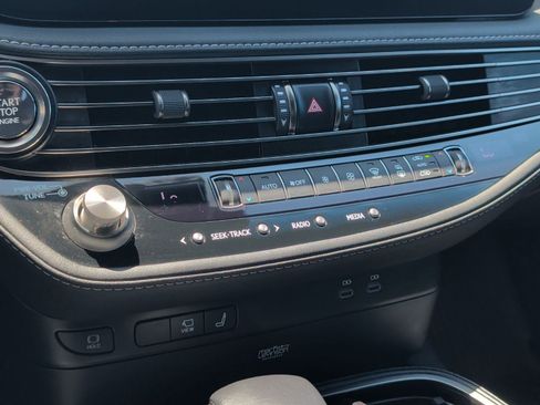 Certified 2023 Lexus LS 500 w/ Luxury Package RWD image 20