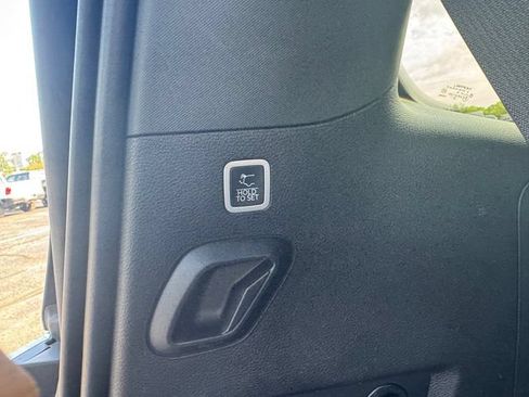 Certified 2024 Jeep Wagoneer 4WD image 19