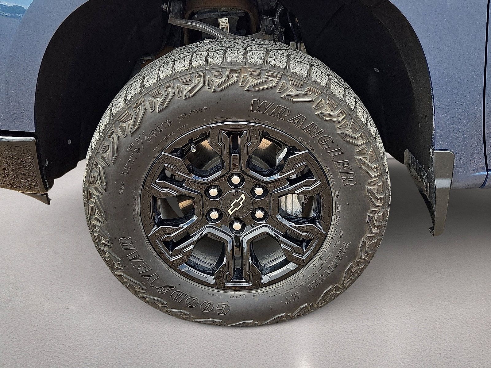 Used 2024 Chevrolet Silverado 1500 LT Trail Boss w/ Convenience Package II AWD/4WD image 10