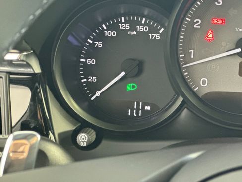 New 2026 Porsche Macan S image 31