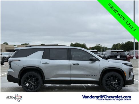 New 2026 Chevrolet Traverse RS FWD image 3