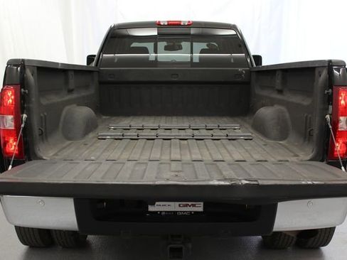 Used 2009 GMC Sierra 3500 SLT w/ SLT Convenience Package AWD/4WD image 8