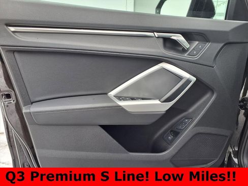 Used 2023 Audi Q3 2.0T Premium w/ Convenience Package image 12