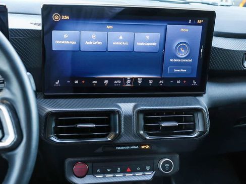 Used 2025 Ford Mustang Convertible image 19