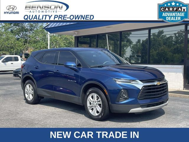 Used 2022 Chevrolet Blazer LT FWD image 1