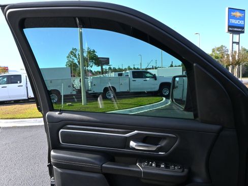 Used 2019 RAM 1500 Big Horn image 21