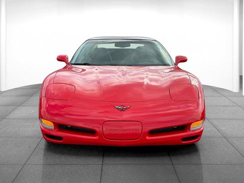 Used 2001 Chevrolet Corvette Coupe w/ Preferred Equipment Group2 image 2