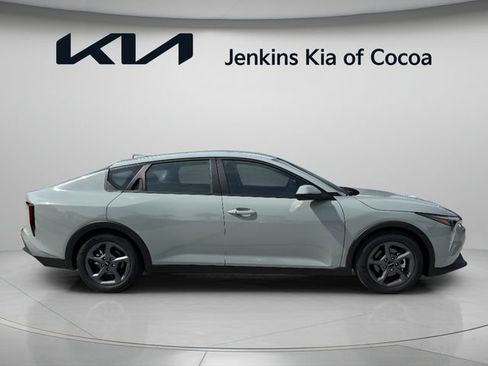 New 2026 Kia K4 FWD image 3