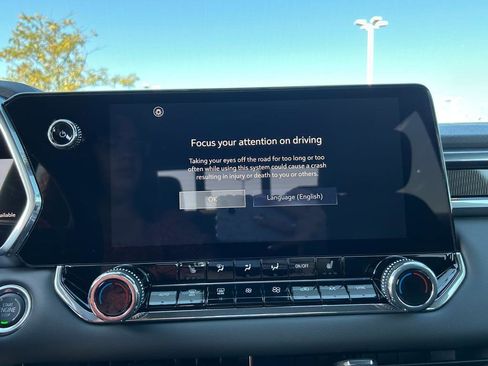 New 2026 GMC Canyon Elevation w/ Convenience Package image 9