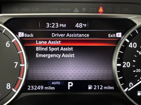 Used 2023 Nissan Rogue SV w/ SV Premium B Package image 12