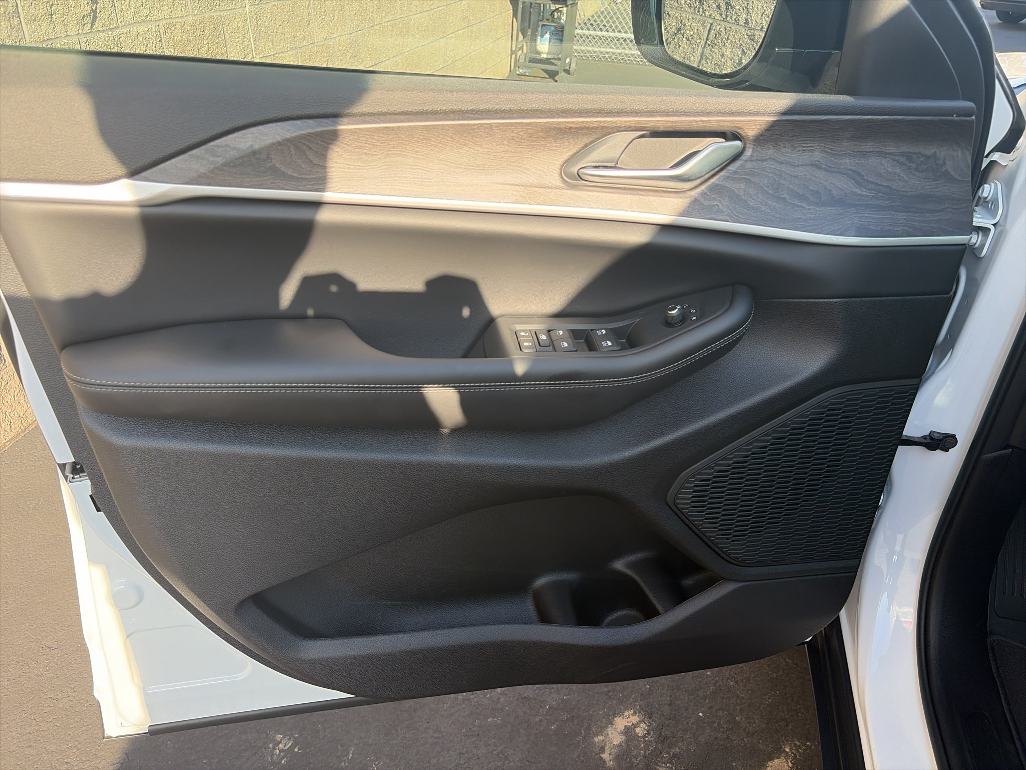 New 2027 Jeep Grand Cherokee L 4WD image 6
