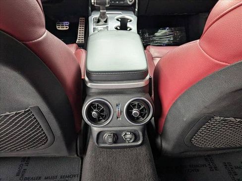 Used 2018 Kia Stinger GT1 RWD image 19
