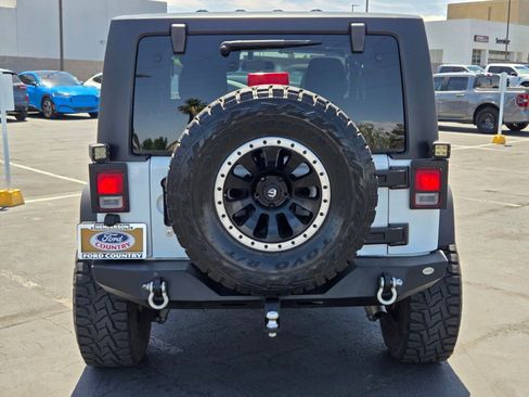 Used 2018 Jeep Wrangler Sport w/ Connectivity Group AWD/4WD image 5