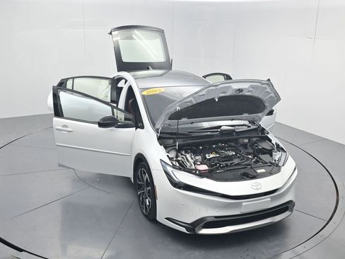 Used 2024 Toyota Prius Prime Premium image 61