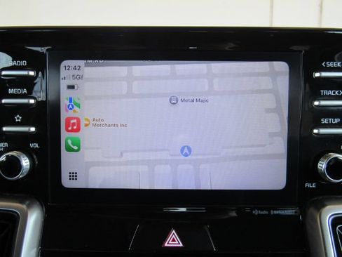 Used 2021 Kia Sorento S FWD image 11