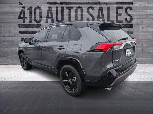 Used 2020 Toyota RAV4 XSE w/ XSE Grade Weather Package image 8