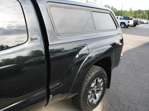 Used 2006 Toyota Tacoma PreRunner w/ TRD Off-Road Pkg #1 RWD image 4