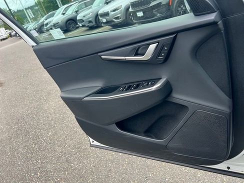 Certified 2024 Kia EV6 Light AWD/4WD image 19