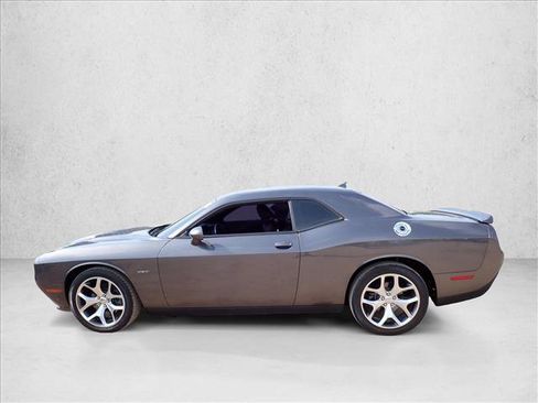 Used 2016 Dodge Challenger R/T Plus RWD image 2