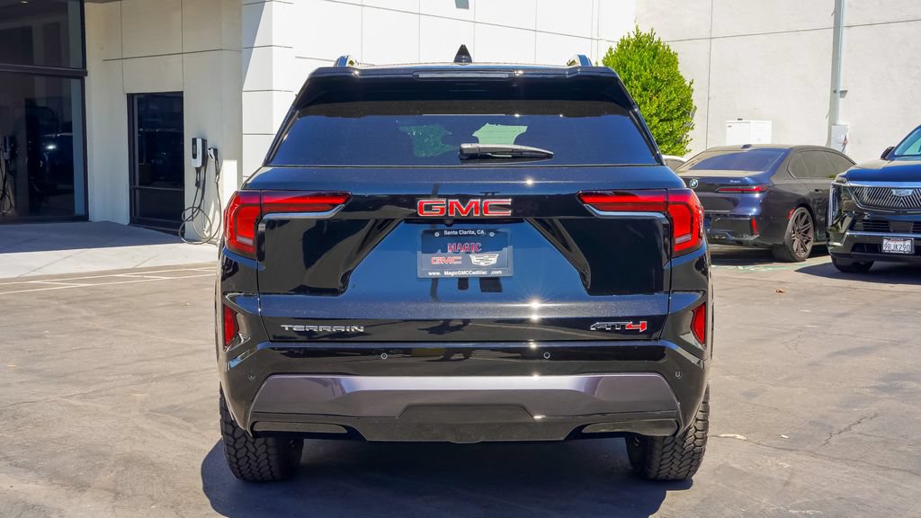 New 2027 GMC Terrain AT4 w/ Technology Package II AWD/4WD image 11